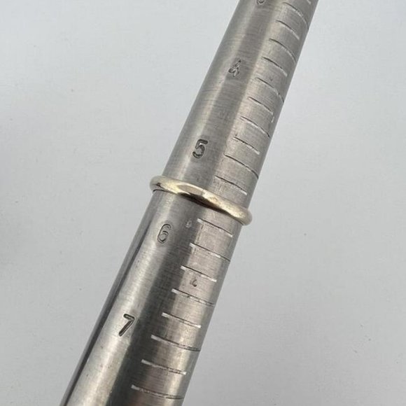 Navajo Sterling Silver Malachite Ring - Picture 3 of 3